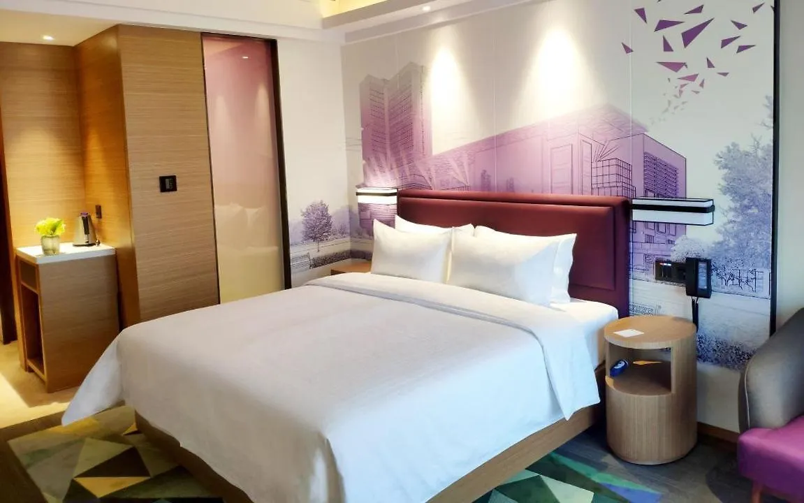 Hampton By Hilton Zhuhai Cheng Feng Plaza 4*,  China