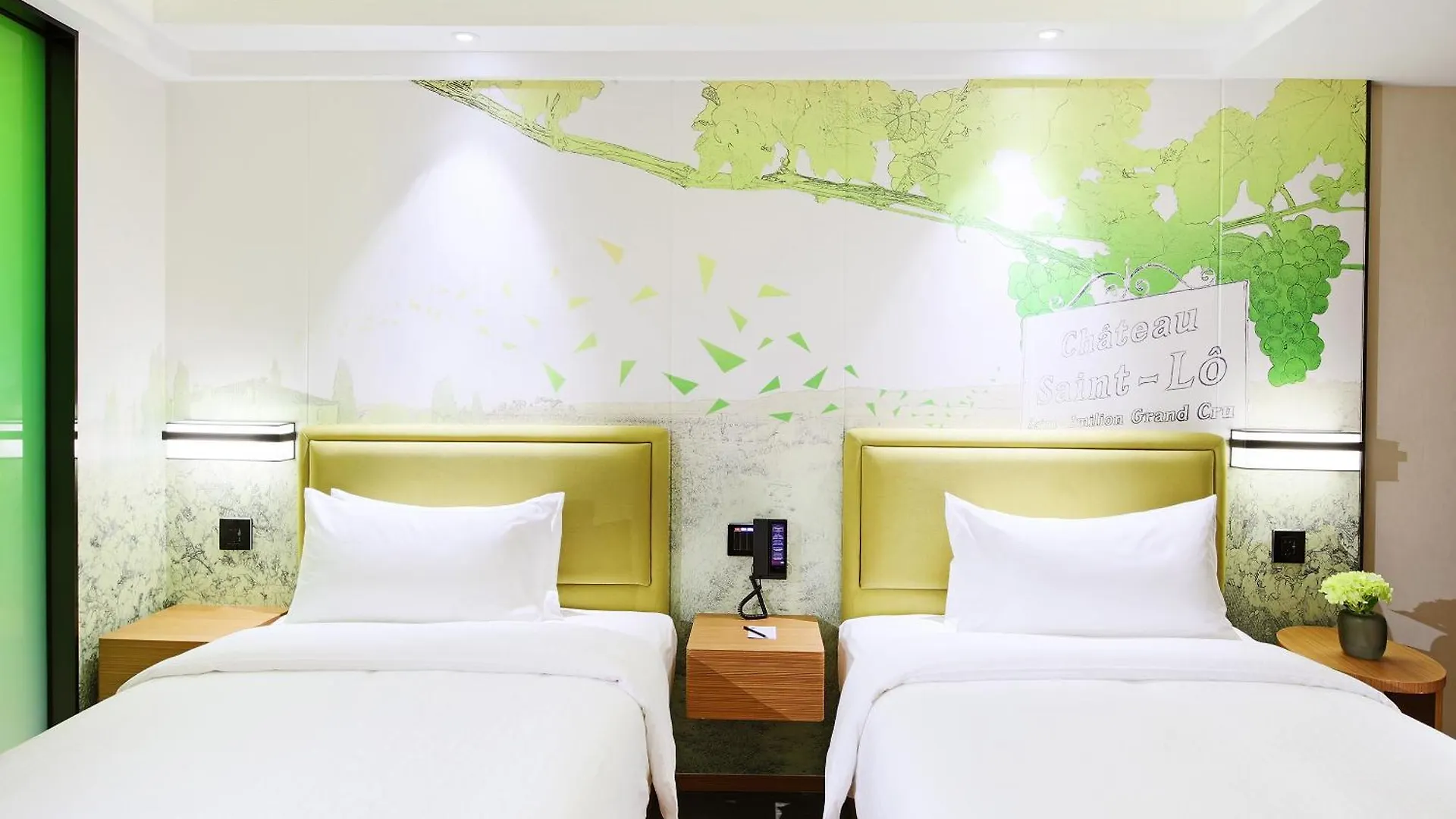 Hampton By Hilton Zhuhai Cheng Feng Plaza 4*,  China