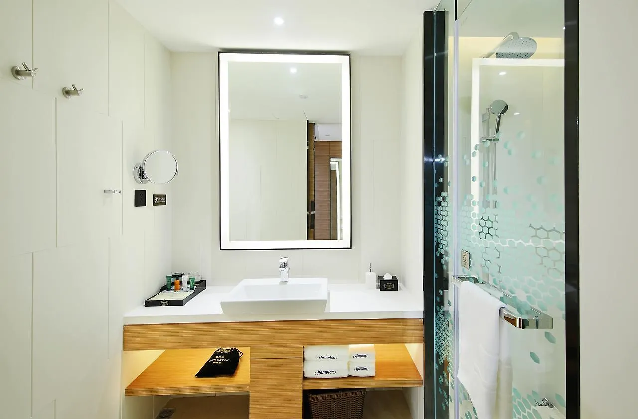 Hampton By Hilton Zhuhai Cheng Feng Plaza 4*,