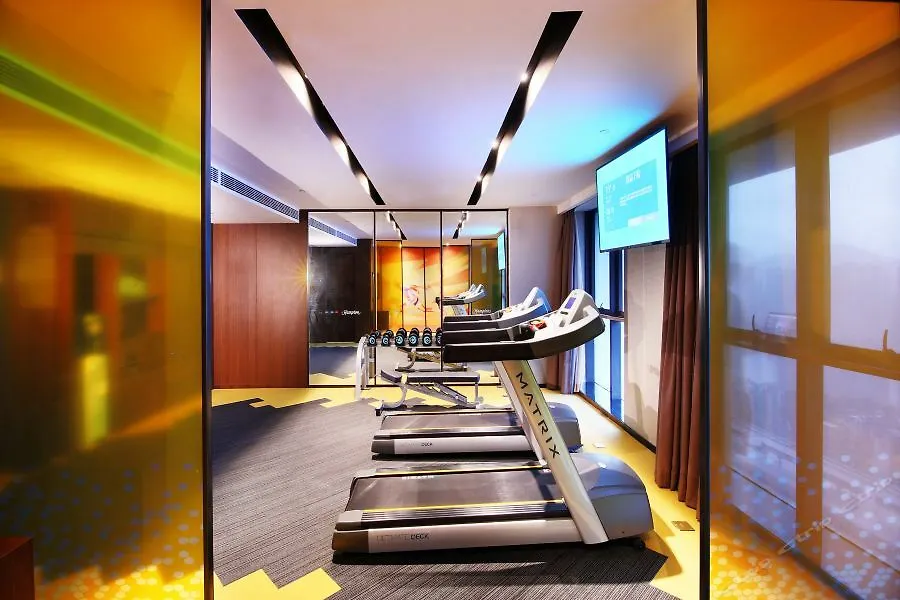Hampton By Hilton Zhuhai Cheng Feng Plaza 4*,  China